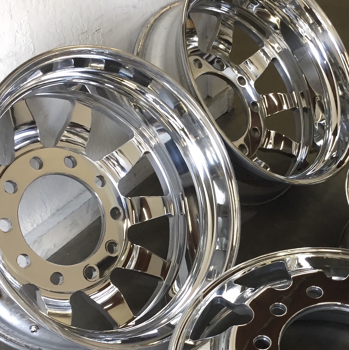 metal polishing polish metal rims wheel alcoa